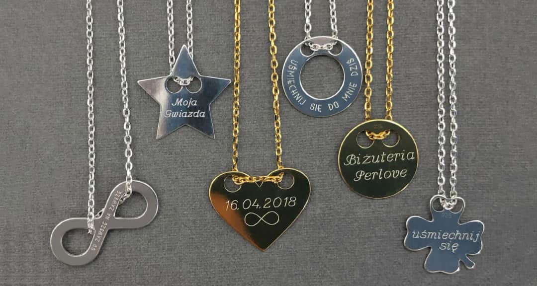 Co można wygrawerować na naszyjniku? Pomysły i porady, których nie możesz przegapić