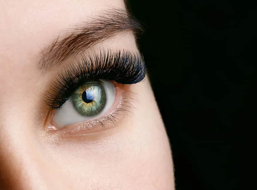 Jakie kępki rzęs wybrać, by uzyskać naturalny i piękny efekt?